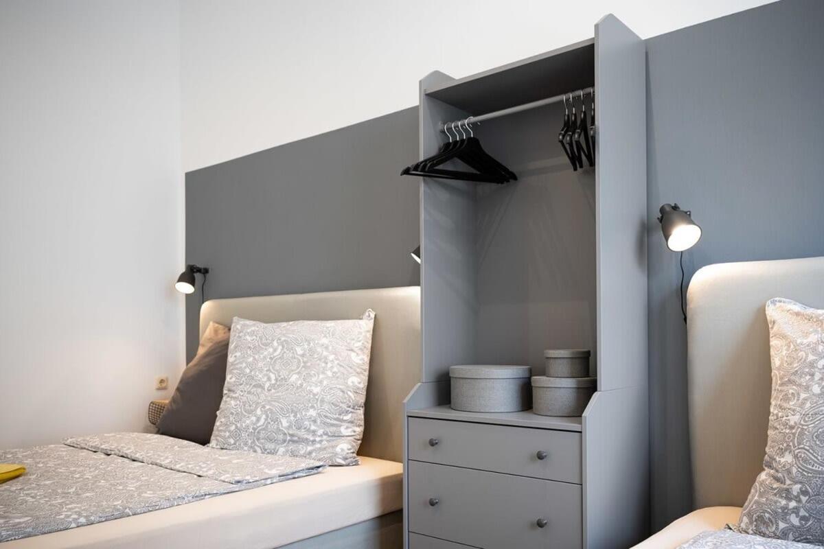 Big Central Apartment Near Rotkreuzplatz With 3 Bedroom For 12 Pax ミュンヘン エクステリア 写真